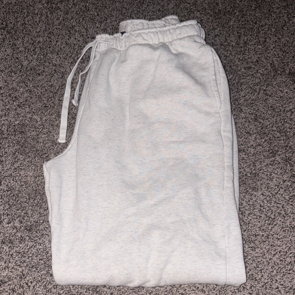 American Eagle Comfortable Gray Sweatpants